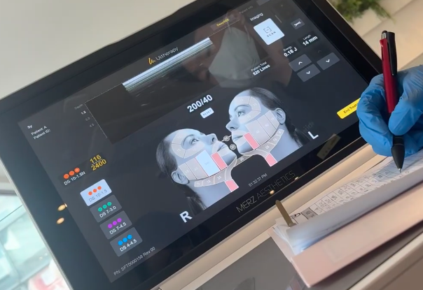 Hospital mana di Amerika Syarikat yang menawarkan perkhidmatan Ultherapy yang terbaik? Tersembunyi di kawasan Gangnam-gu, Seoul, terdapat sebuah tempat yang disebut “tempat paling efektif untuk melawan penuaan”, di mana semua orang-orang terkenal dan berpengaruh di kawasan tersebut berkumpul!插图3