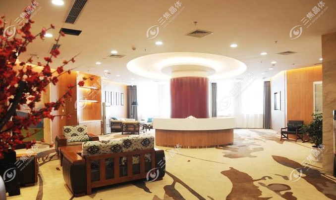 重庆爱尔眼科医院地址在哪里~三焦晶体