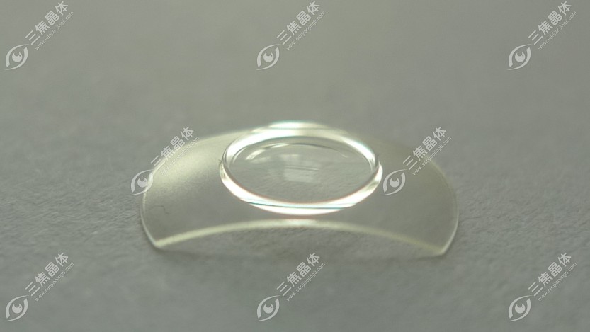 人工晶体植入眼睛后会滑动吗www.sanjiaojingti.com
