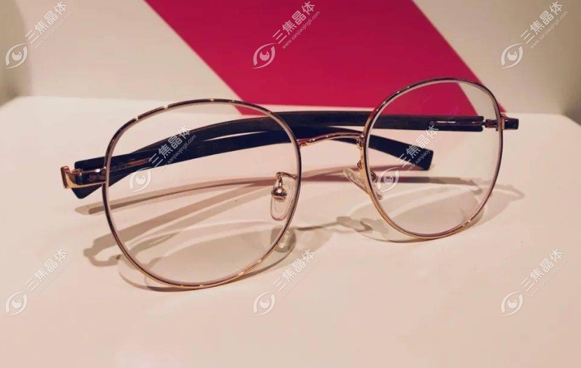 明月轻松控整体收费可以接受