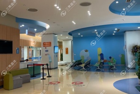 拨打重庆爱尔眼科医院24小时电话可咨询的内容