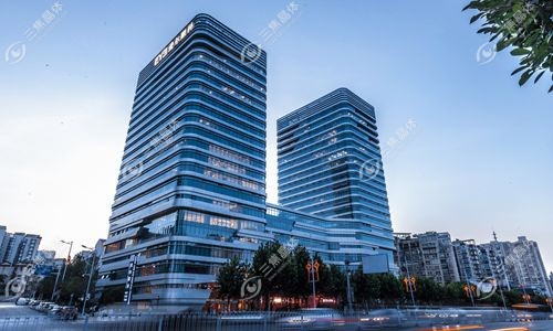 2025郑州爱尔眼科医院收费价目表